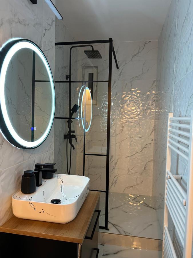 Saguna Residence2 锡吉什瓦拉 外观 照片